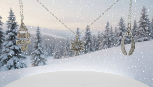 The Tradition of giving Jewellery at Christmas