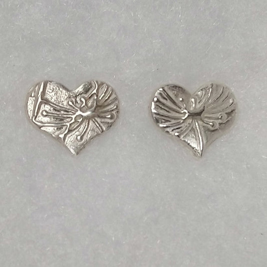 Heart stud earrings