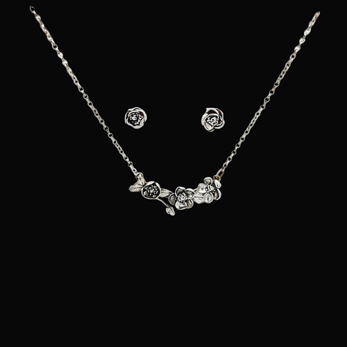 Roses Necklace and Earring Set