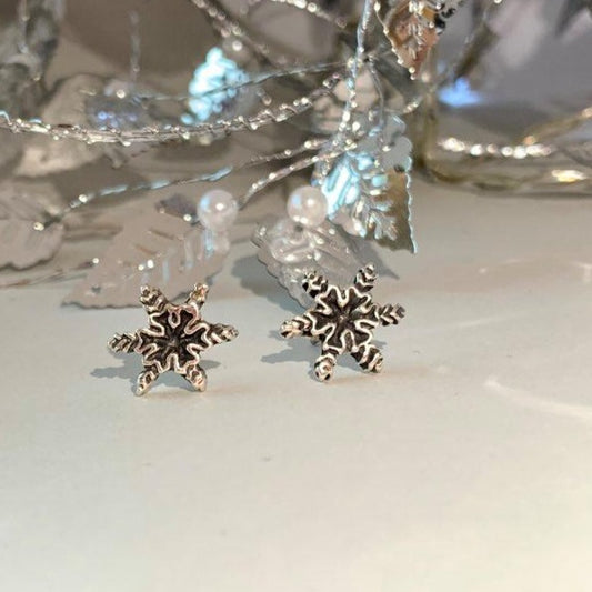 Snowflake earrings